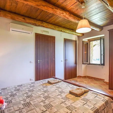 Holiday home In Prignano Cilento With Wifi